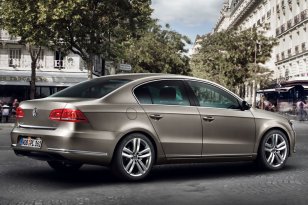 Volkswagen Passat 2010 - 2014