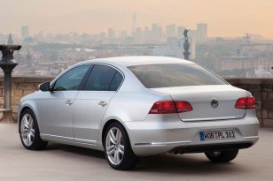 Volkswagen Passat 2010 - 2014