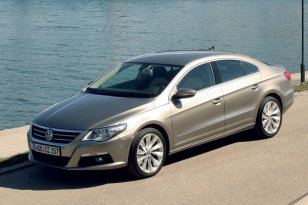 Volkswagen Passat 2008 - 2012