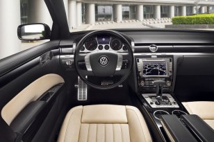 Volkswagen Phaeton 2010