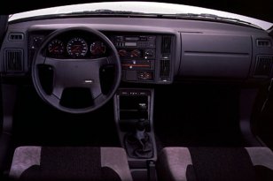 Volvo 440 1988 - 1993