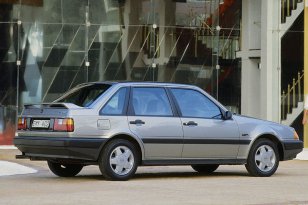 Volvo 440 1988 - 1993