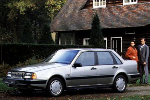 Volvo 460 1990 - 1993