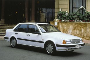 Volvo 460 1990 - 1993