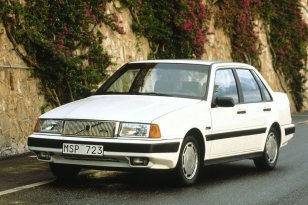 Volvo 460 1990 - 1993