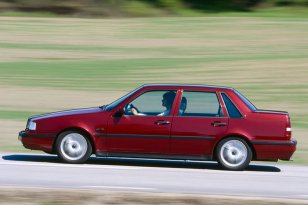 Volvo 460 1993 - 1994