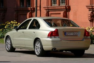 Volvo S60 2004 - 2009