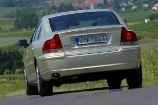 Volvo S60 2004 - 2009