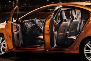 Volvo S60 2010 - 2013