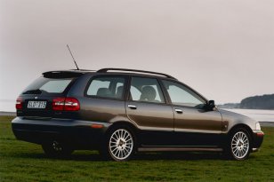 Volvo V40 2002 - 2004