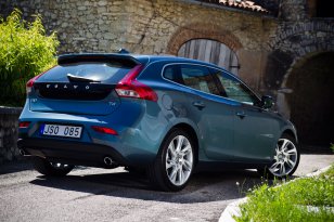 Volvo V40 2012