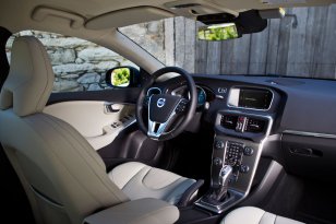 Volvo V40 2012