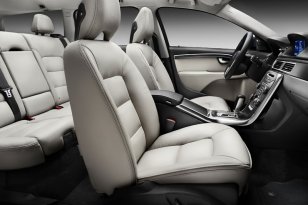 Volvo V70 2011 - 2013