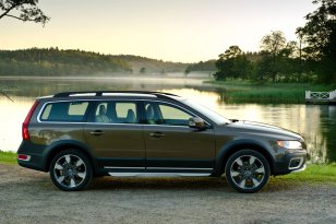 Volvo XC70 2011 - 2013
