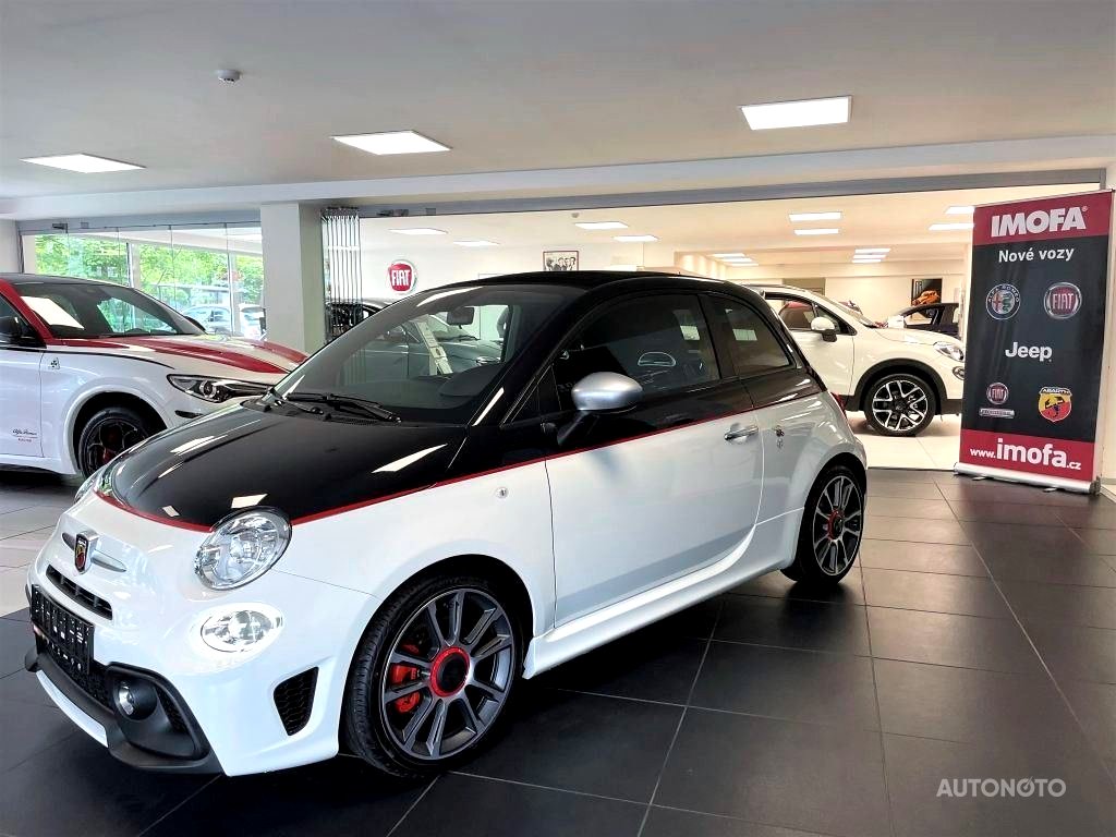 Abarth 595 C, 2021 - pohled č. 3