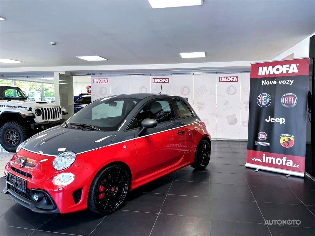 Abarth 595, 2022 - pohled č. 3