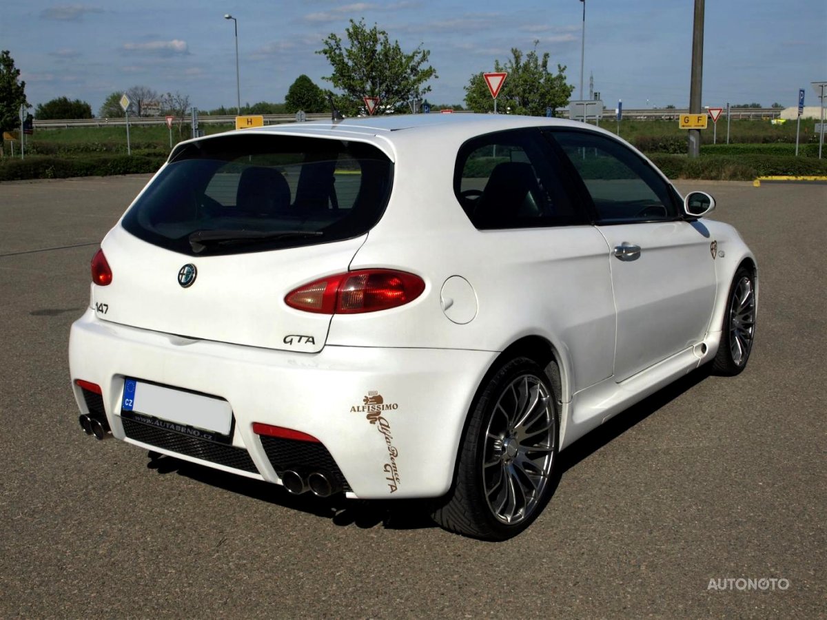 Alfa Romeo 147, 2004 - pohled č. 4