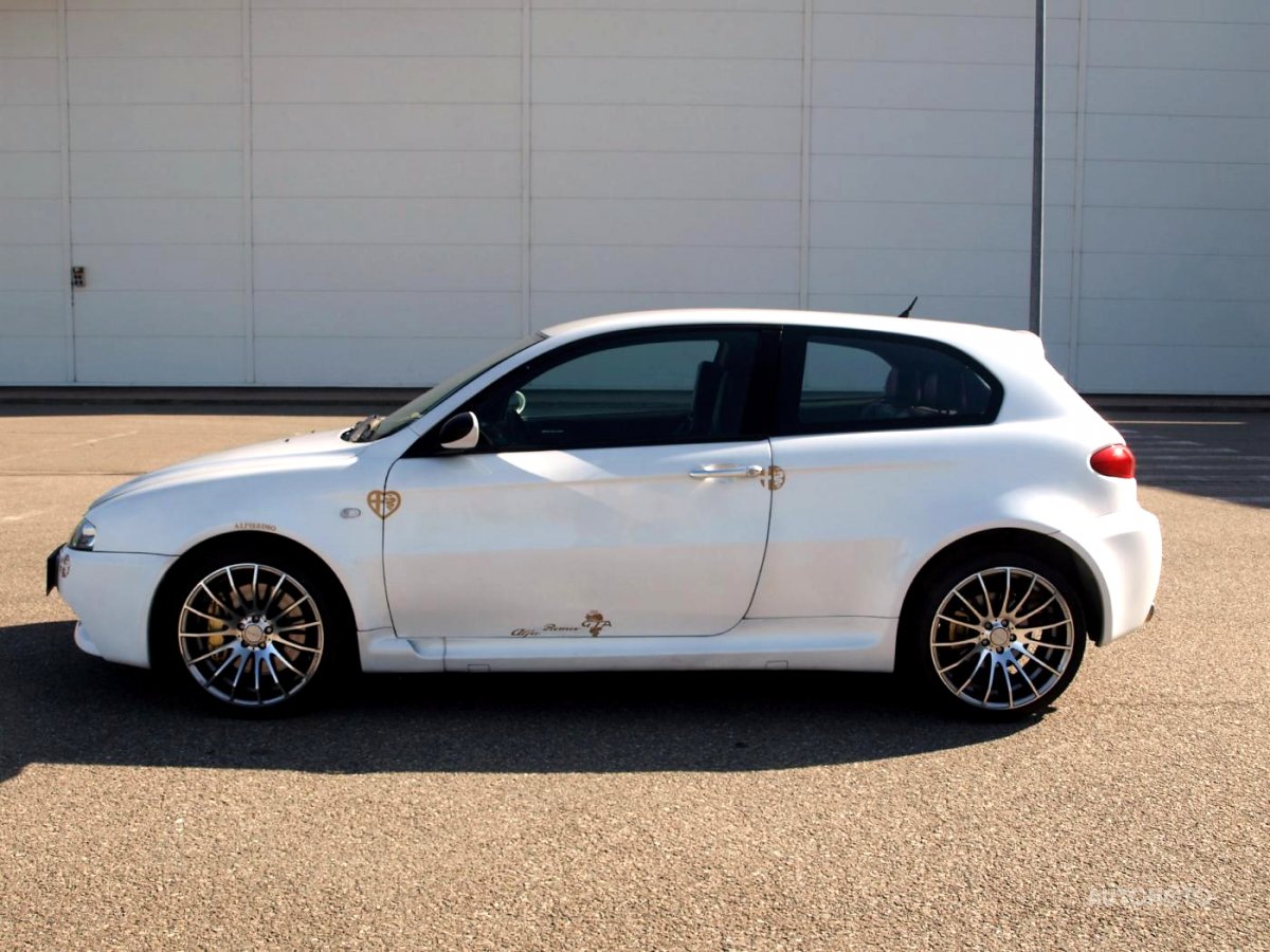 Alfa Romeo 147, 2004 - pohled č. 6