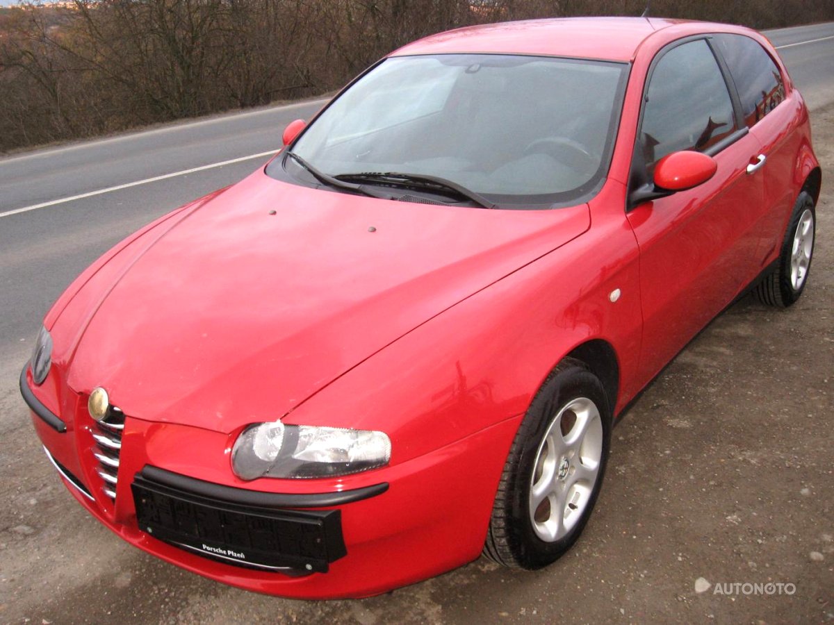 Alfa Romeo 147, 2004 - pohled č. 2