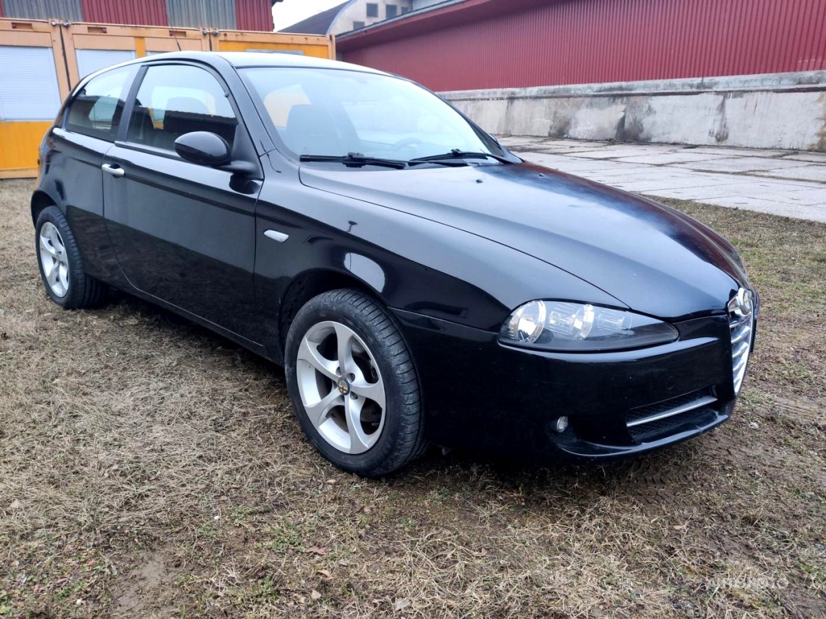 Alfa Romeo 147, 2007 - pohled č. 3