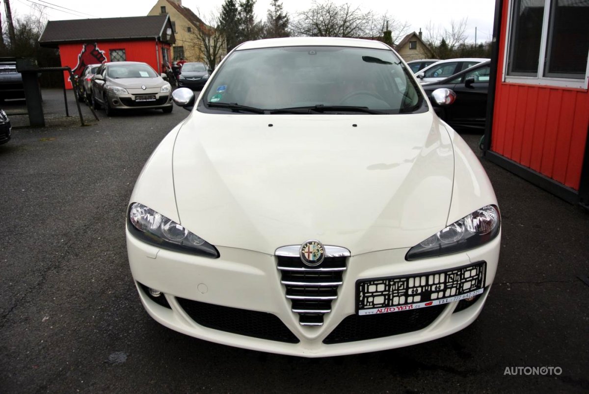 Alfa Romeo 147, 2005 - pohled č. 2