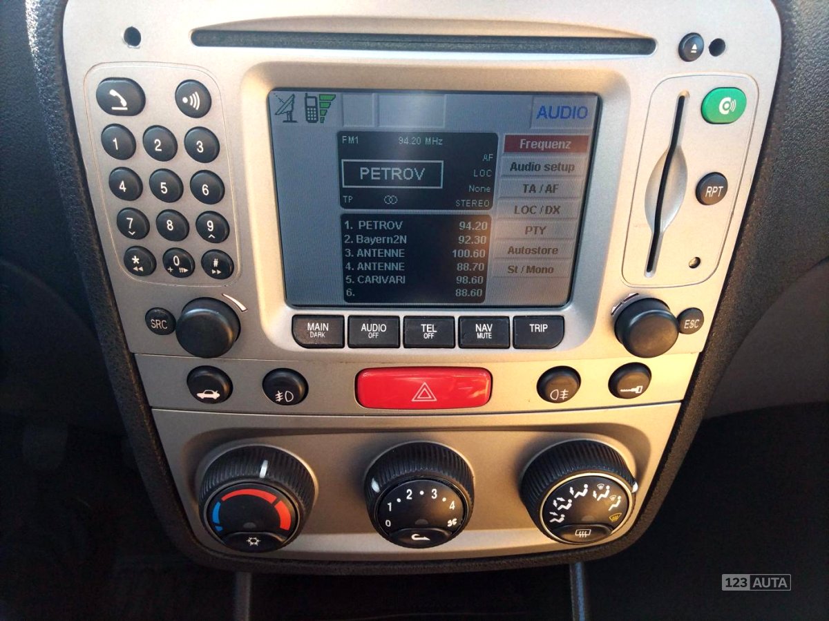 Alfa Romeo 147, 2004 - pohled č. 17