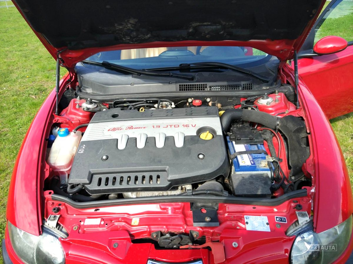 Alfa Romeo 147, 2004 - pohled č. 18