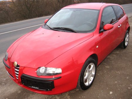 Alfa Romeo 147, 2004 - pohled č. 2