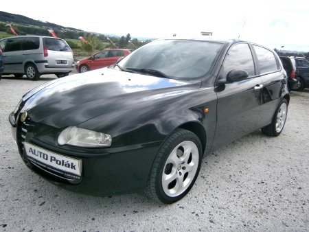 Alfa Romeo 147, 2004 - pohled č. 2