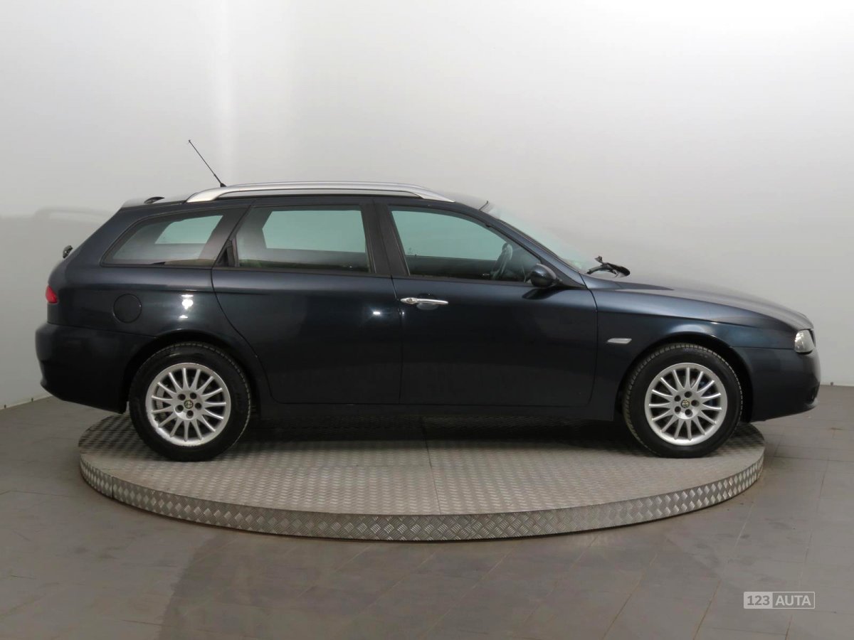 Alfa Romeo 156, 2005 - pohled č. 8