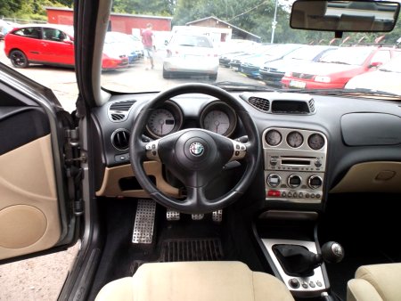 Alfa Romeo Crosswagon Q4, 2005 - pohled č. 13