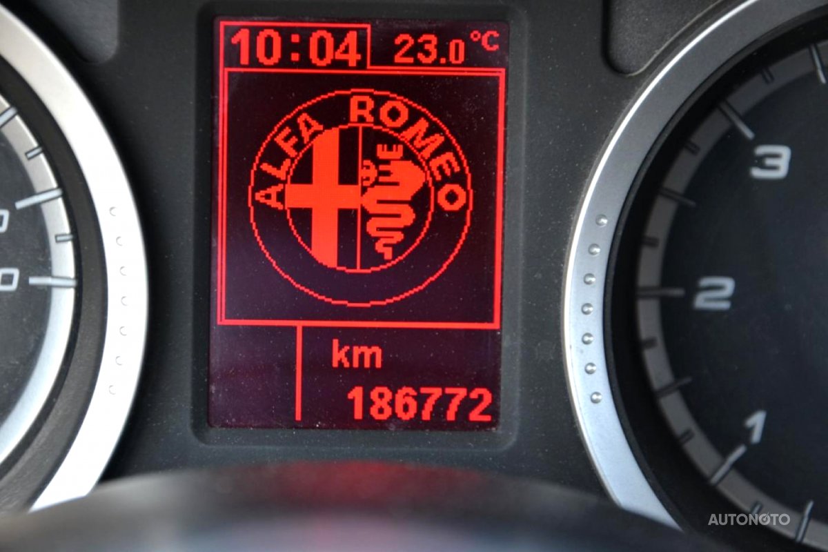 Alfa Romeo 159, 2009 - pohled č. 4