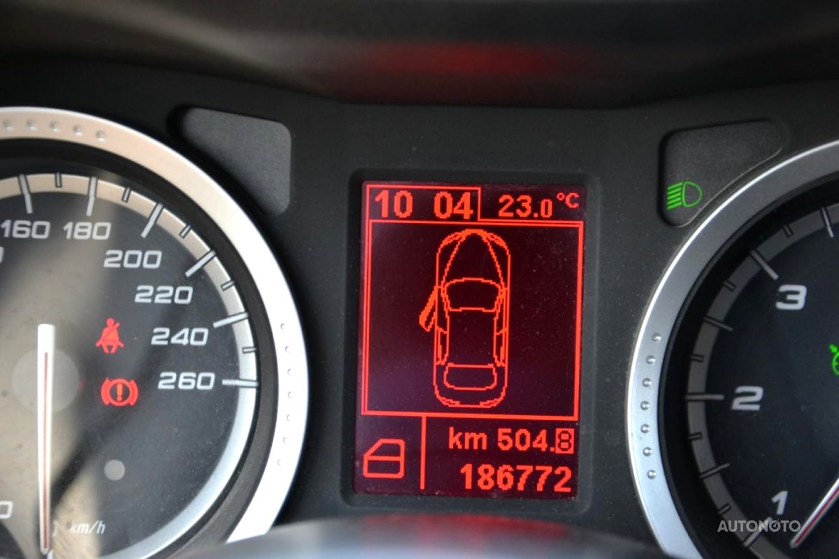 Alfa Romeo 159, 2009 - pohled č. 9