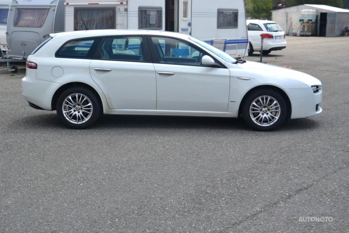 Alfa Romeo 159, 2010 - pohled č. 3