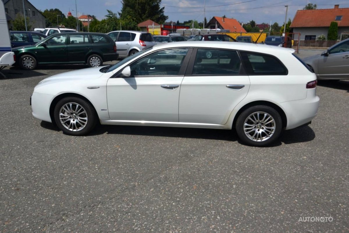 Alfa Romeo 159, 2010 - pohled č. 4