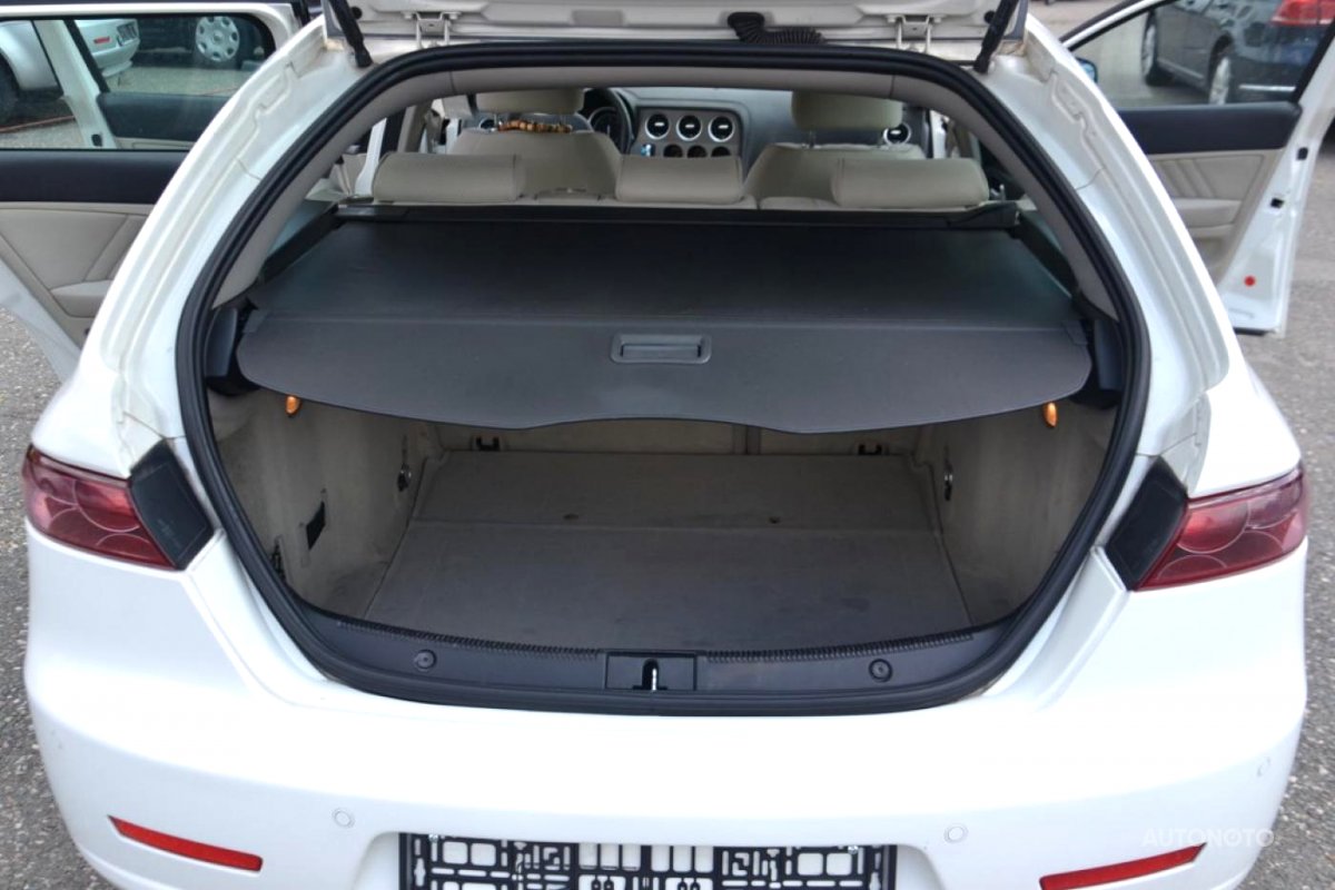 Alfa Romeo 159, 2010 - pohled č. 8