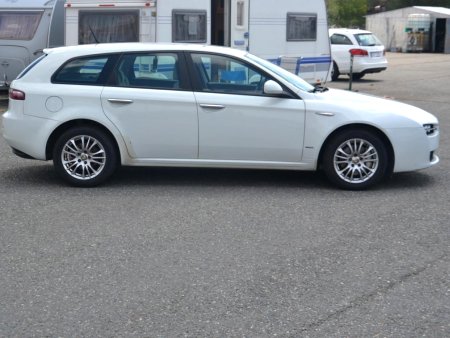 Alfa Romeo 159, 2010 - pohled č. 3