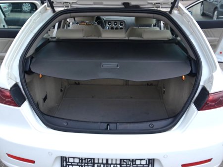 Alfa Romeo 159, 2010 - pohled č. 8