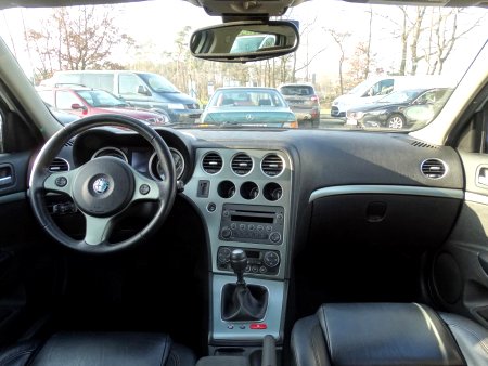 Alfa Romeo 159, 2009 - pohled č. 3