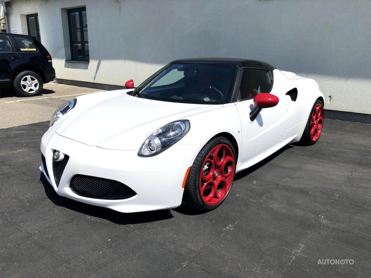 Alfa Romeo 4C, 2016 - pohled č. 4