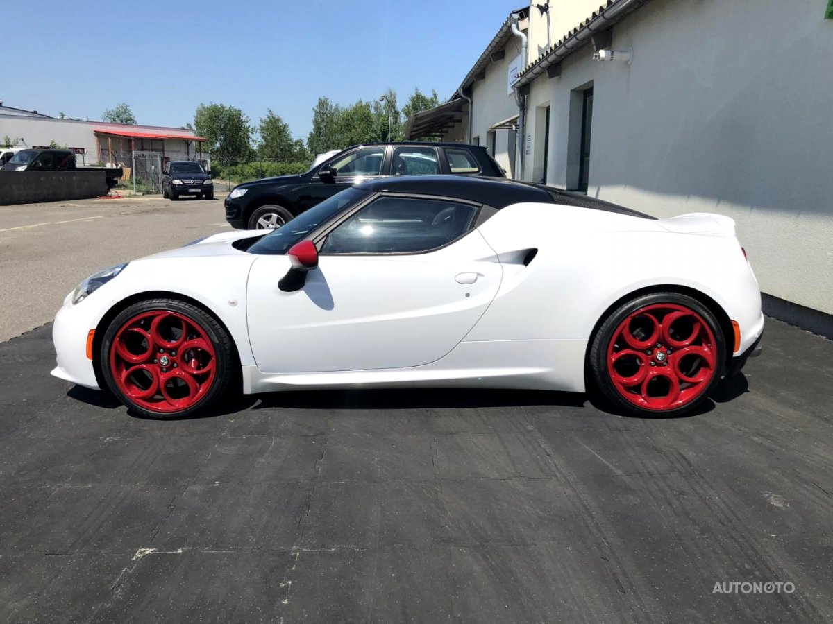 Alfa Romeo 4C, 2016 - pohled č. 5