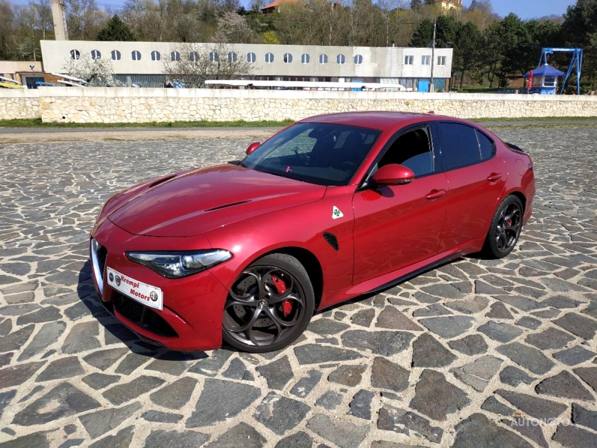 Alfa Romeo Giulia, 2017 - celkový pohled