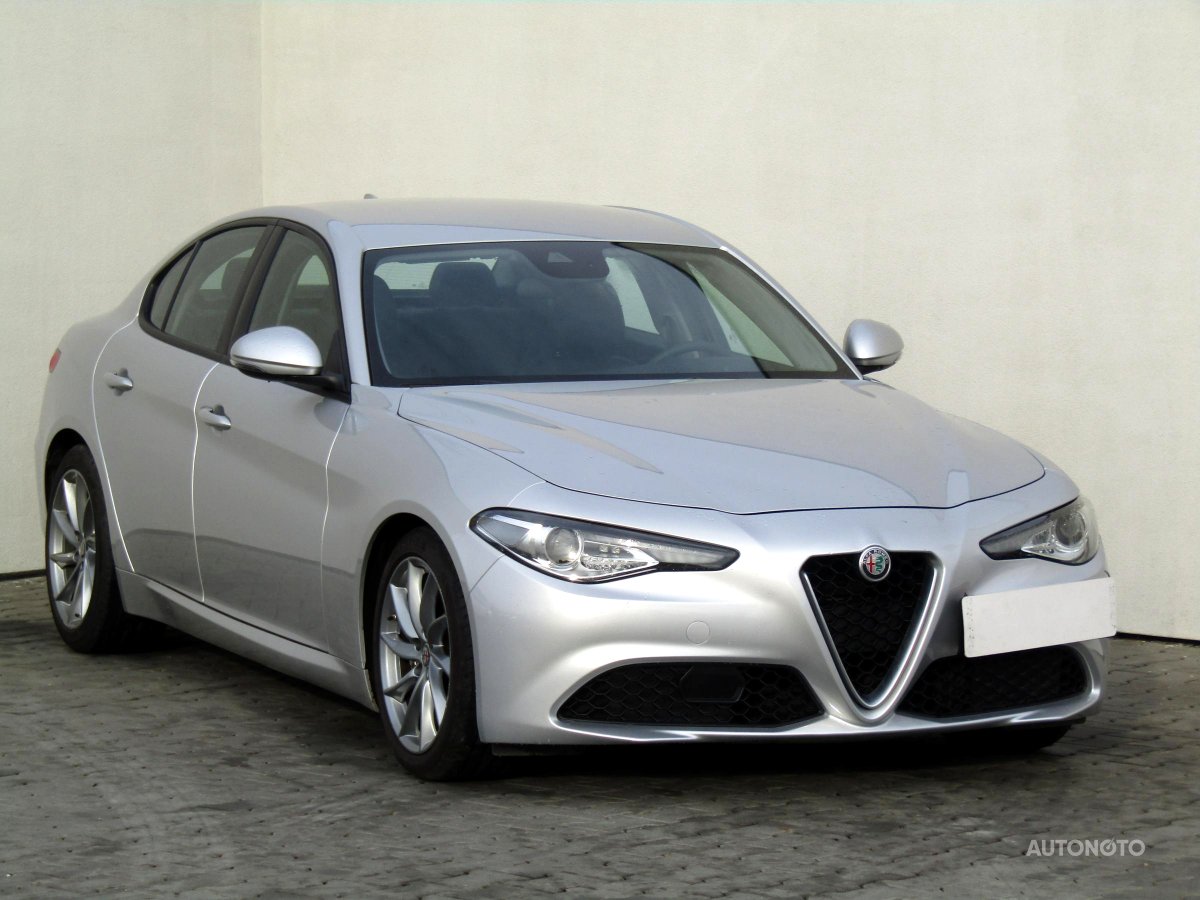 Alfa Romeo Giulia, 2017 - celkový pohled