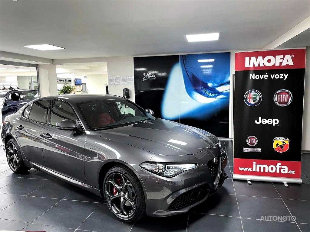Alfa Romeo Giulia, 2021 - celkový pohled
