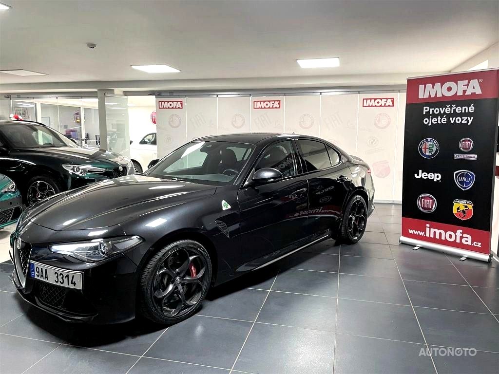 Alfa Romeo Giulia, 2017 - pohled č. 3