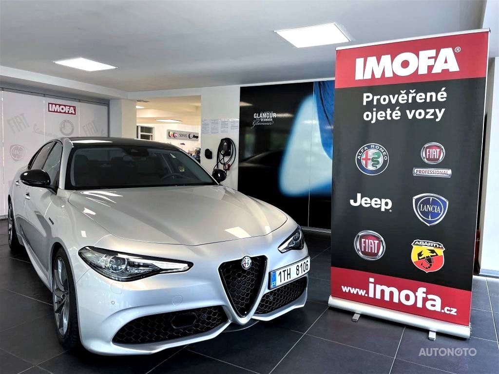 Alfa Romeo Giulia, 2017 - pohled č. 2