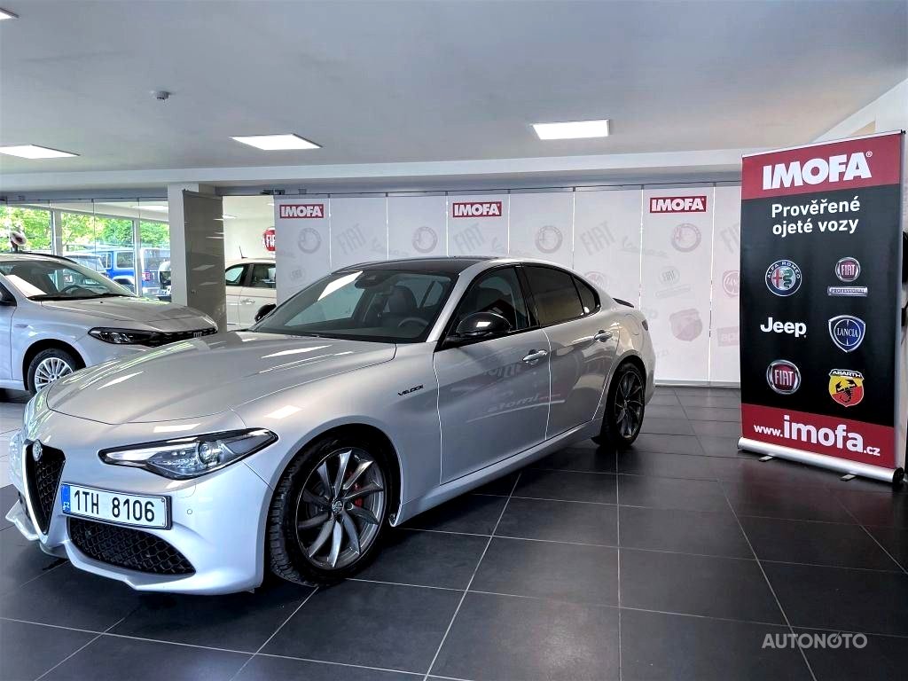 Alfa Romeo Giulia, 2017 - pohled č. 3