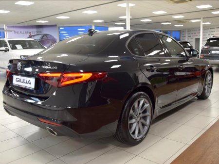 Alfa Romeo Giulia, 2019 - pohled č. 3