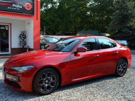 Alfa Romeo Giulia, 2017 - pohled č. 2