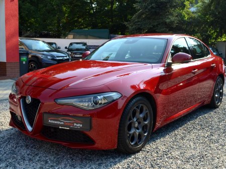 Alfa Romeo Giulia, 2017 - pohled č. 3